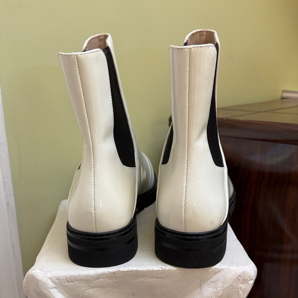 Stuart Weitzman white Yuliana 60MM Chelsea Booties size 8 women H31N4 - Picture 6 of 11